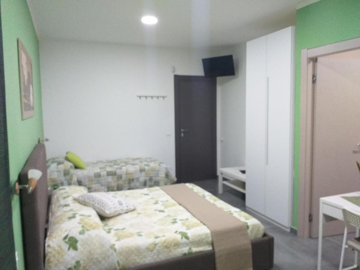 B&B La Grotta 尼科洛西 外观 照片