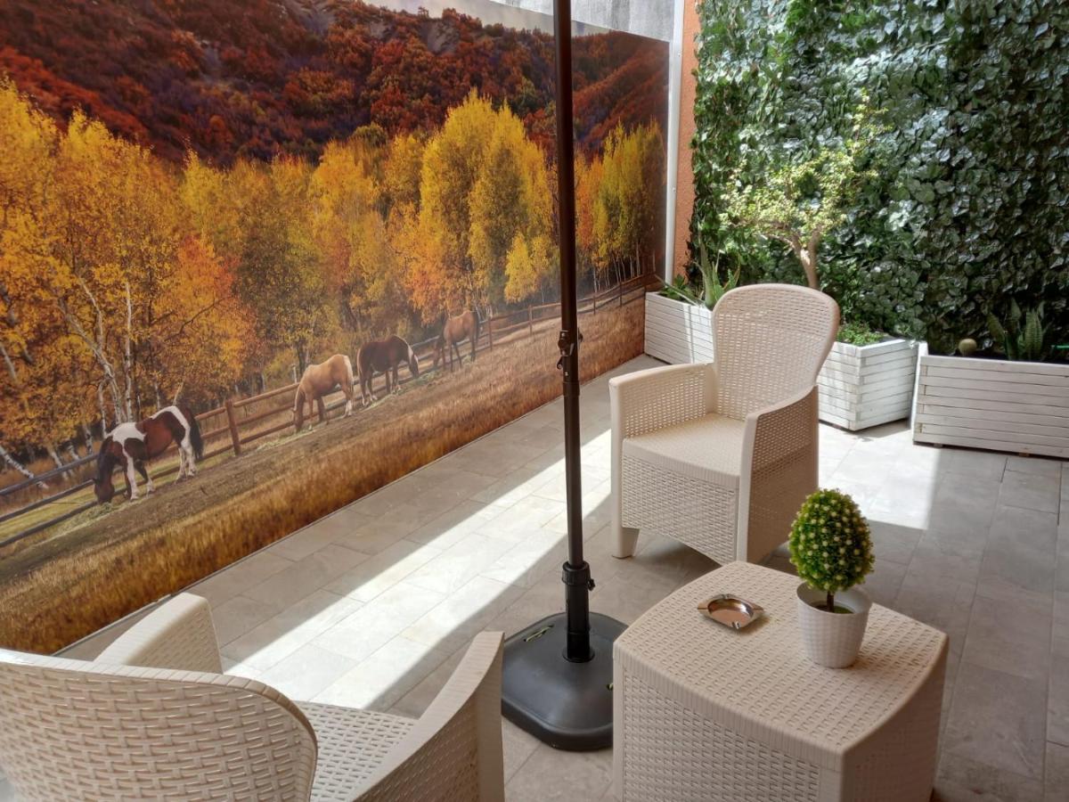 B&B La Grotta 尼科洛西 外观 照片