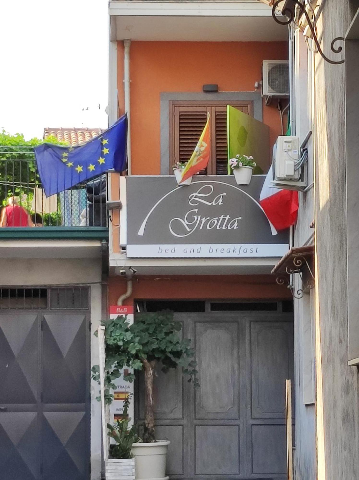 B&B La Grotta 尼科洛西 外观 照片