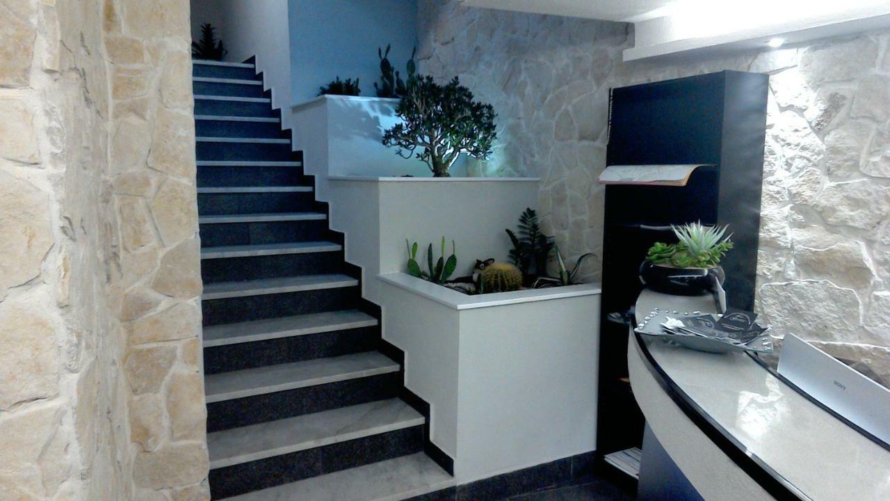 B&B La Grotta 尼科洛西 外观 照片