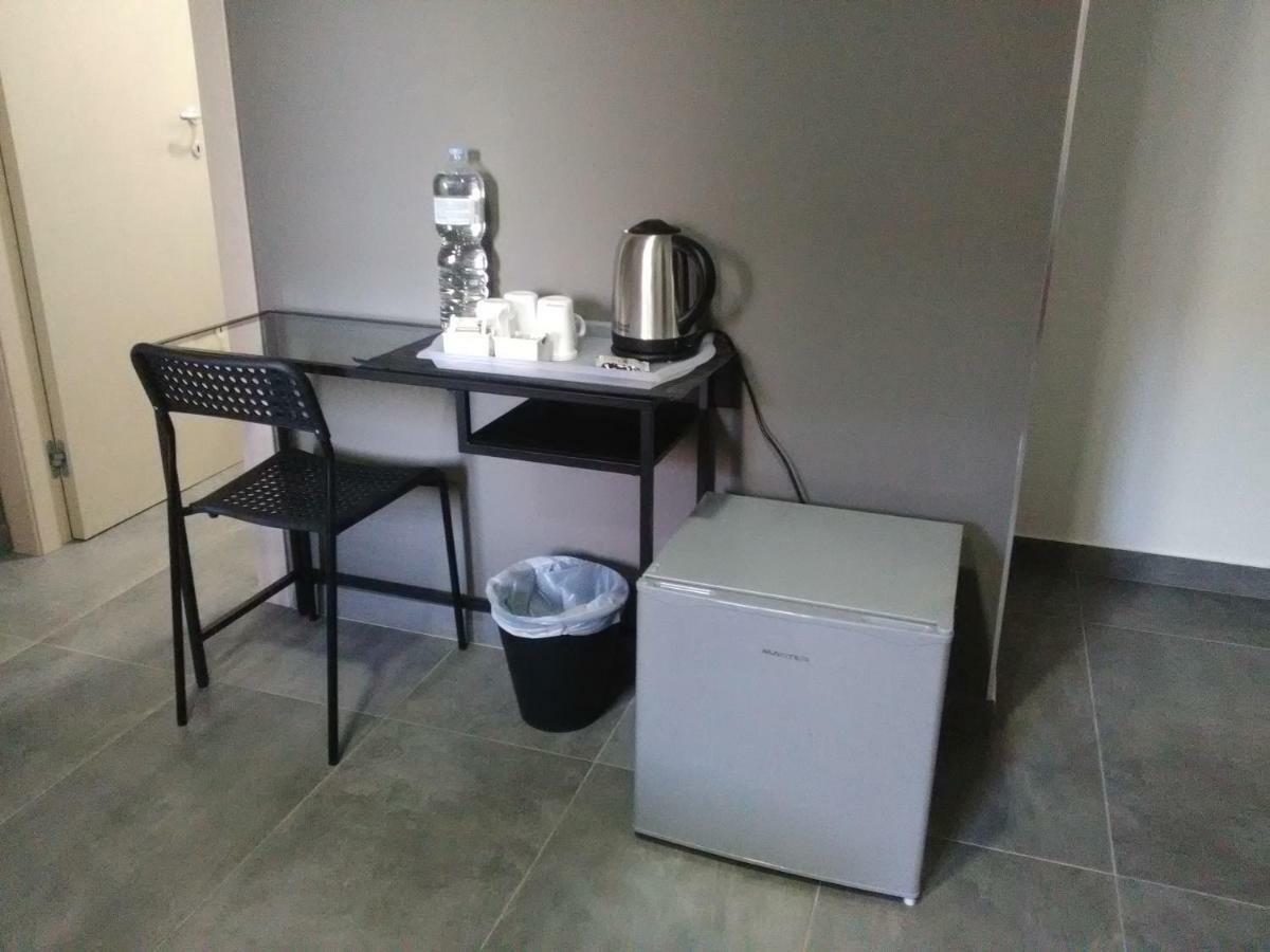 B&B La Grotta 尼科洛西 外观 照片