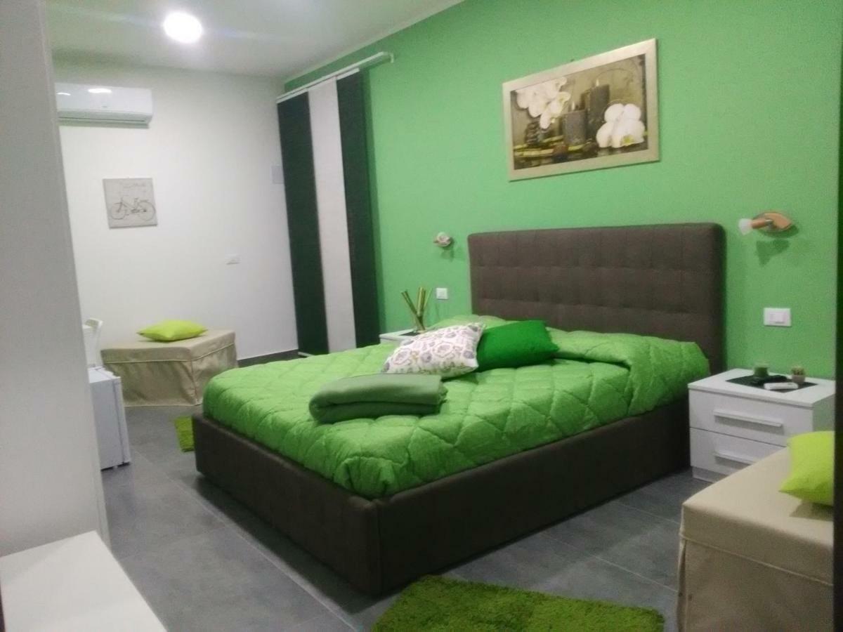 B&B La Grotta 尼科洛西 外观 照片